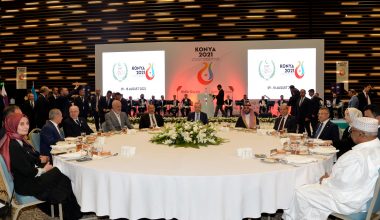 Cumhurbaşkanı Tatar, liderler yemeğine ve İslami Dayanışma Oyunları Açılış törenine katıldı