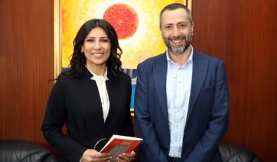 “Kuzey Kıbrıs’ta Yolsuzluk Algısı: 2021 Raporu” başlıklı çalışma, Cumhuriyet Meclisi Başkan Yardımcısı Fazilet Özdenefe’ye sunuldu