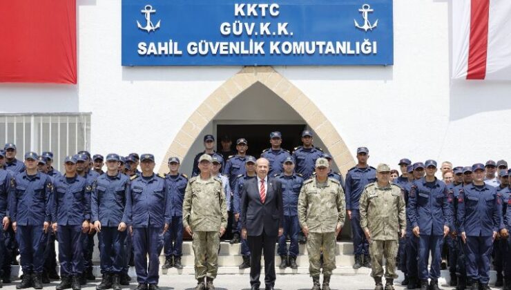 Cumhurbaşkanı Tatar, Sahil Güvenlik Komutanlığı’nda “Kıbrıs tarihi ve iki eşit ayrı egemen devlet” konularında bir konuşma yaptı