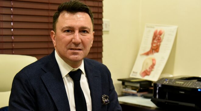 Akbilen: Güneş ışınları benlerin kansere dönüşüm riskini artırıyor